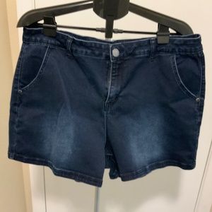 Dark Wash Shorts Size 16